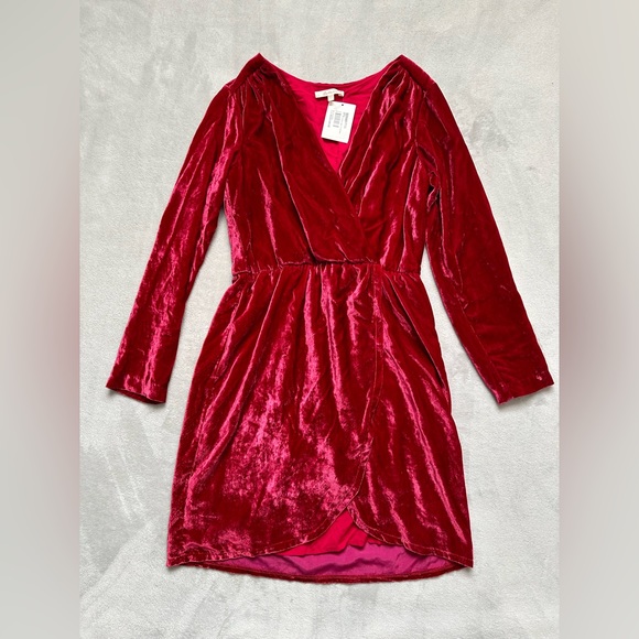 Beltaine Womens Valentina Red Velvet Holiday Party Cocktail Wrap Dress, Size S - Picture 2 of 7